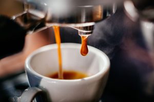 ca-phe-espresso-thuc-uong-phai-co-trong-moi-quan-ca-phe-hien-dai-4
